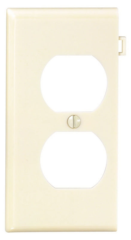 Leviton PSE8-W Series Receptacle Sectional Wallplate, Duplex, 1-Gang, Thermoplastic Nylon, White, Surface Mounting