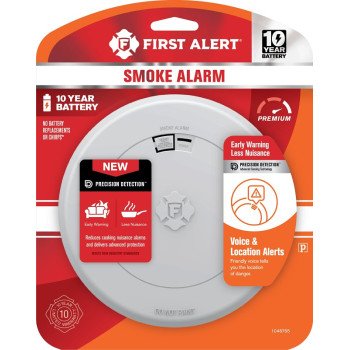 First Alert 1046755 Smoke Alarm with Voice Alerts, Photoelectric Sensor, Alarm: Voice, White