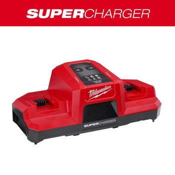 Milwaukee M18 48-59-1815 Dual Bay Simultaneous Super Charger, 120 V, 15 min Charge